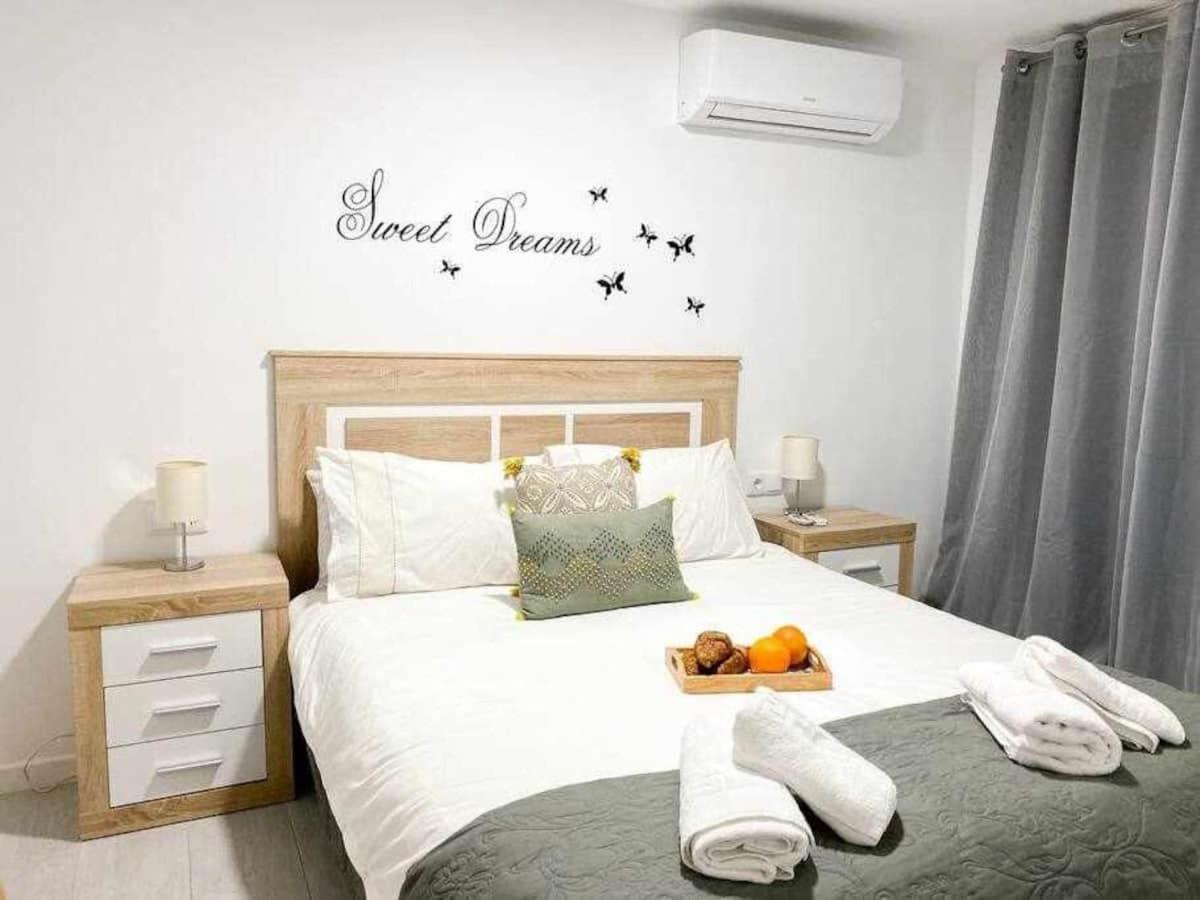 Apartment In Alicante Downtown/El Postiguet Beach Exteriör bild